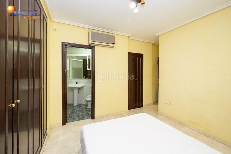 Foto f9eb62bb-6730-4a3d-be46-8b98fac917b3. Etagenwohnung in Centro - Sagrario Granada