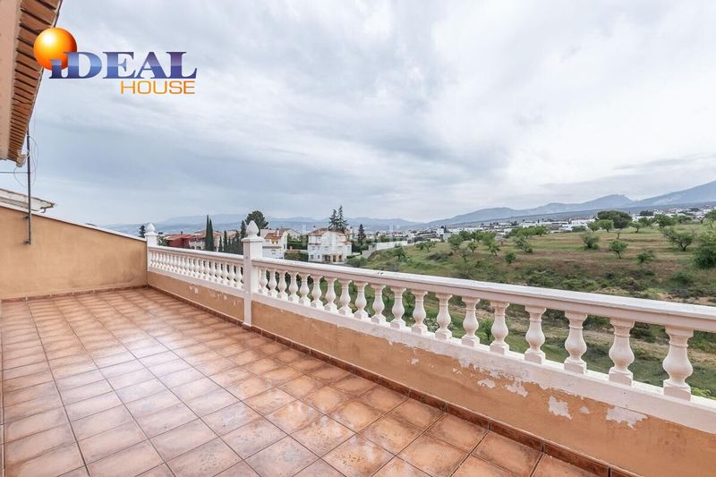 Foto c2d8342b-8479-40a7-b7ab-5ff9771288e6. Xalet amb calefacció aparcament piscina a Gójar