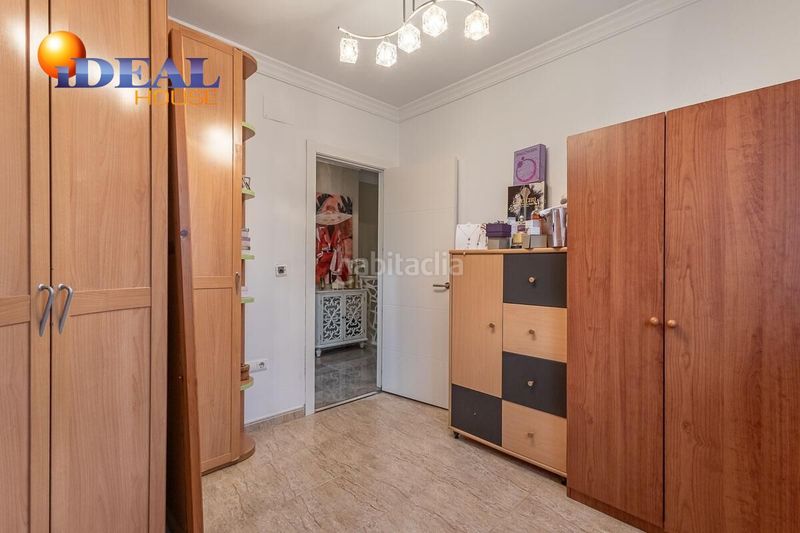 Foto 18fbe17a-b2a3-4a0b-97cc-48266fea499d. Casa adossada amb aparcament a Atarfe