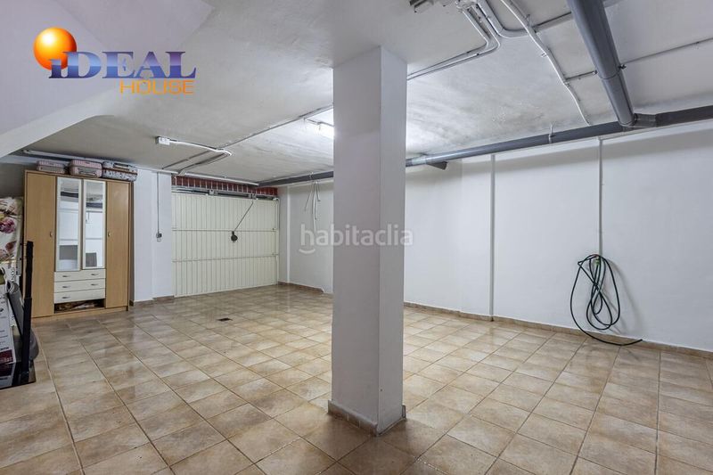 Foto 5e1e33bd-731a-426f-9ddb-fd2bf50aeb4c. Casa adossada amb aparcament a Atarfe