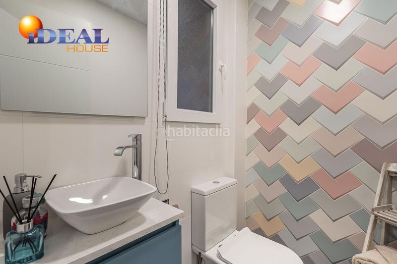 Foto bfcf83ae-b6fe-4a11-812c-7a0b8d26e1eb. Casa adossada amb aparcament a Atarfe