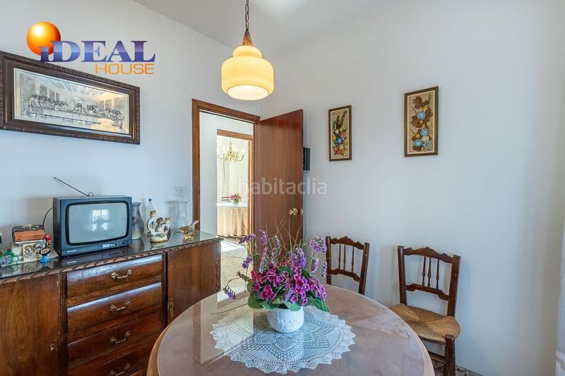 Foto 0f8f719b-33d5-4d8f-aabc-ca7af9fe852a. Casa amb aparcament a Cájar
