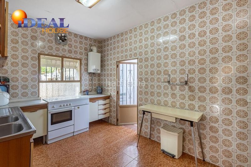 Foto 13838f56-48d0-41bb-8d66-6425aee2a815. Casa amb aparcament a Cájar