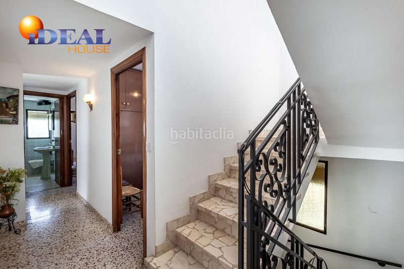 Foto b309794a-023e-4449-89a4-8cf55a486659. Casa amb aparcament a Cájar