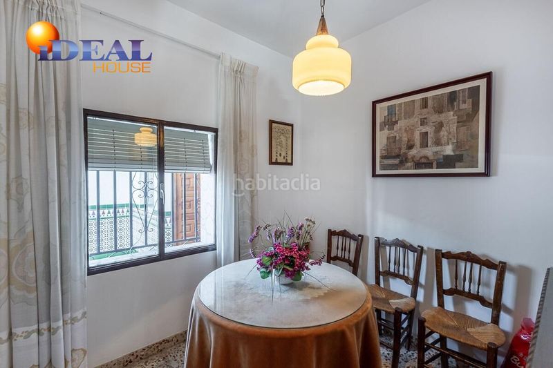 Foto ba18a1f3-65fe-4360-81da-6f004df22f57. Casa amb aparcament a Cájar
