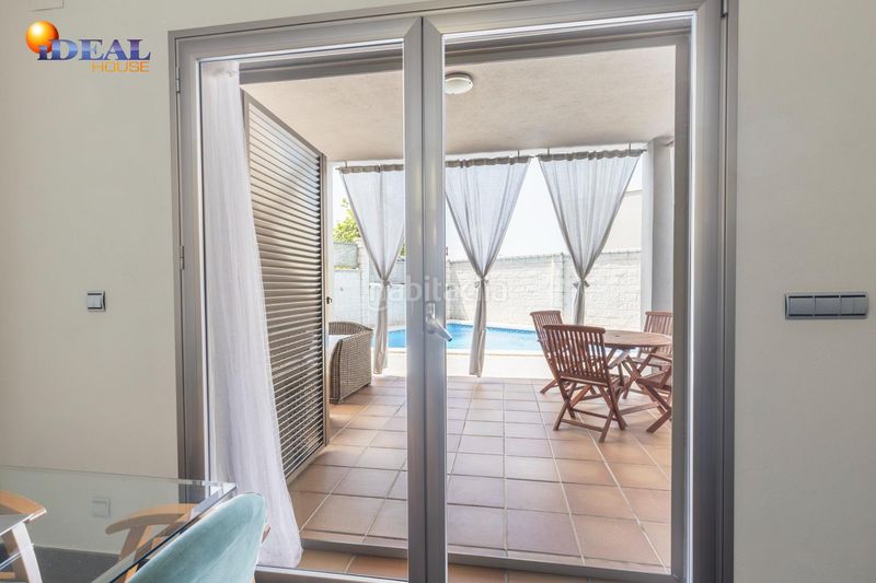 Foto 5d3002ee-f2f7-426b-b174-91b47d59d5e8. Casa amb aparcament piscina a Alfacar