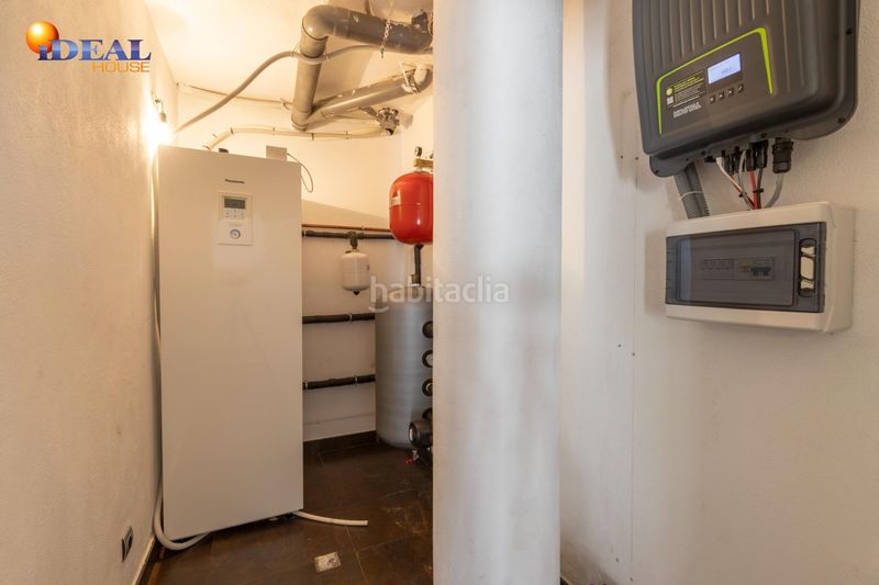 Foto e98eb32e-292e-47d8-9139-21a6cd40b65b. Casa amb aparcament piscina a Alfacar