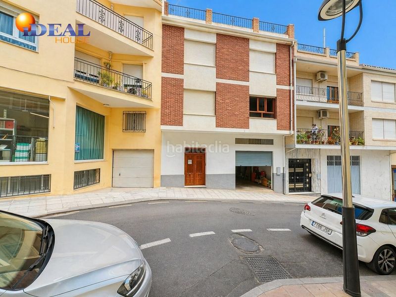 Foto 625d62f0-d0fe-44fd-b683-7b9472a83f84. Casa amb calefacció aparcament a Baza