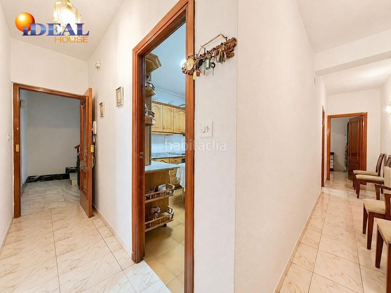 Foto bd51dc81-ec85-41af-a236-3806a3746358. Casa amb calefacció aparcament a Baza