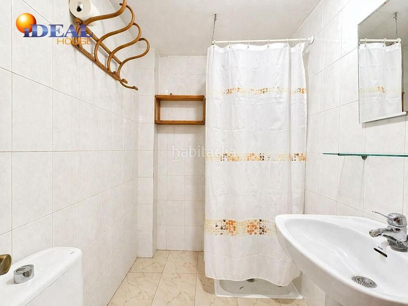 Foto be578938-6139-4eab-a0b6-3fddb6923760. Casa amb calefacció aparcament a Baza
