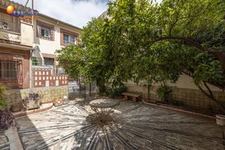 Casa en San Miguel. Gran oportunidad espacio, luz y confort en el corazón de armilla