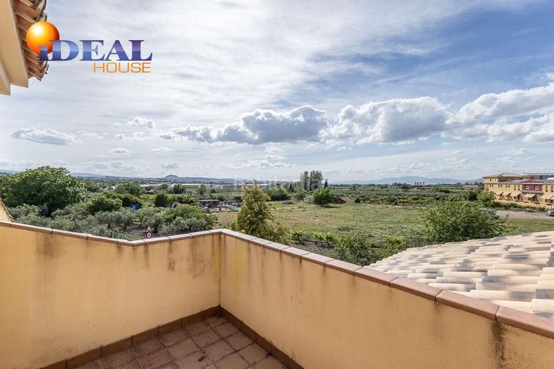 Foto ee4350ab-f595-462c-8d0d-1e9ff55233c8. Casa amb calefacció aparcament a Cájar