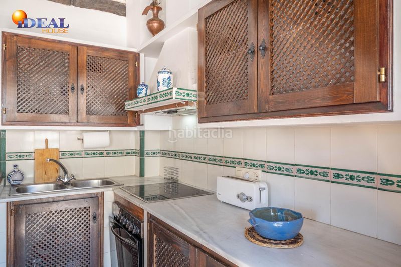 Foto 21aa19c8-a8ba-4f37-bbe5-8530e5ef0aaa. Edificio en calle calle gumiel de san pedro 4 edificio morisco del siglo xvi en el paseo de los tristes con vistas a la alhambra en Granada