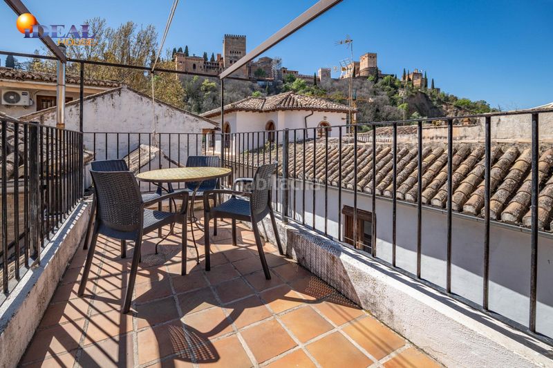 Foto 84f0bb3c-2e15-48d8-8d20-c455ce03305b. Edificio en calle calle gumiel de san pedro 4 edificio morisco del siglo xvi en el paseo de los tristes con vistas a la alhambra en Granada