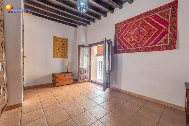 Foto 92ab3bdd-2f99-42c5-8541-3c7a35ccf757. Edificio en calle calle gumiel de san pedro 4 edificio morisco del siglo xvi en el paseo de los tristes con vistas a la alhambra en Granada