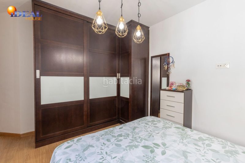 Foto 12d306ec-848f-4ce3-b25b-140625abdfd0. Penthouse with parking in Ayuntamiento Alhendín