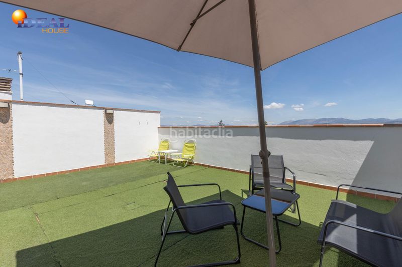 Foto 70649c87-5659-409f-b0c2-3ac7f959153e. Penthouse with parking in Ayuntamiento Alhendín