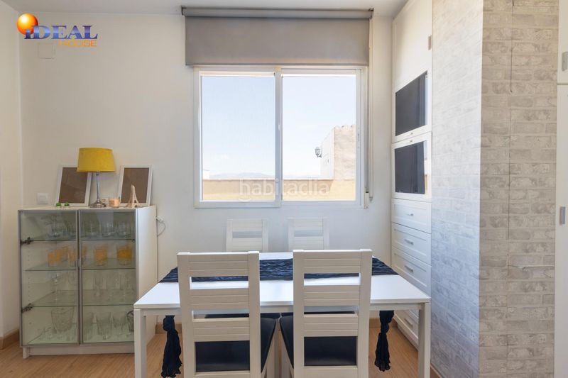 Foto a25ec3cd-0dcb-4234-9cb5-ffb0d5e0eb75. Penthouse with parking in Ayuntamiento Alhendín