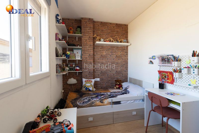 Foto b1026f4c-1fdd-4aa1-b11f-766a13136796. Penthouse with parking in Ayuntamiento Alhendín