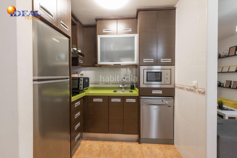 Foto c03eb836-0190-482f-8d4b-29c25a5dddc1. Penthouse with parking in Ayuntamiento Alhendín