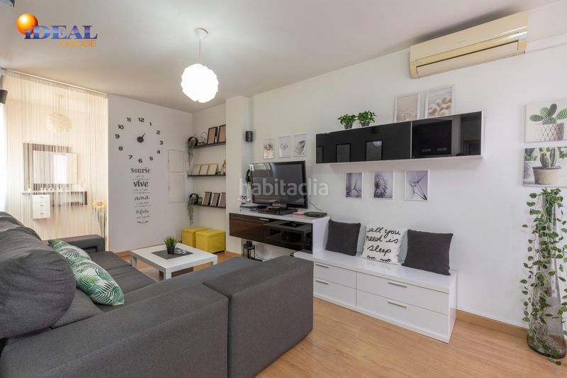 Foto d73c5817-a2c2-4435-b14d-5931f3e436ca. Penthouse with parking in Ayuntamiento Alhendín