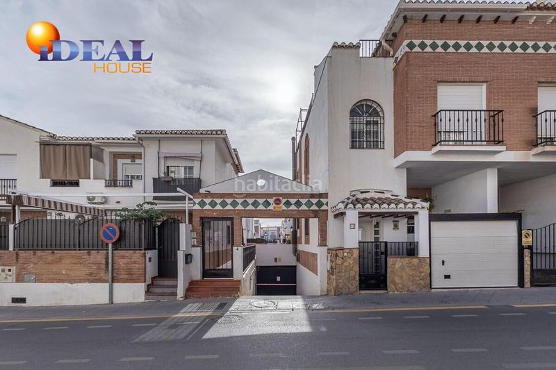 Foto e0393164-f82e-45fb-ba88-67c57498014c. Casa adossada amb calefacció aparcament a Gójar