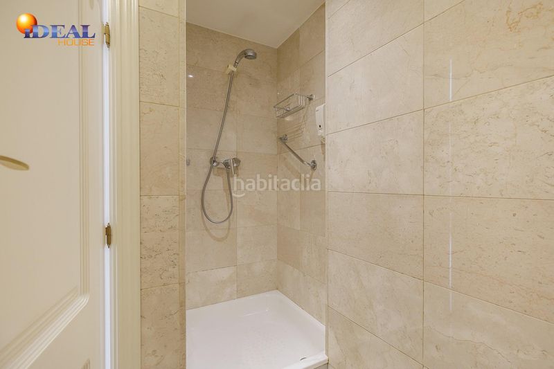 Foto 47c3cd8b-c079-4d86-ba18-28c66cdcd448. Casa adossada amb calefacció aparcament a San Miguel Armilla