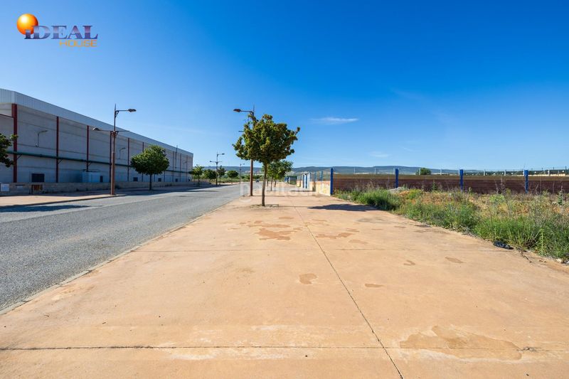 Foto c79b77d7-b0fc-425d-b33b-dbfc16639bbe. Solar industrial a Escúzar