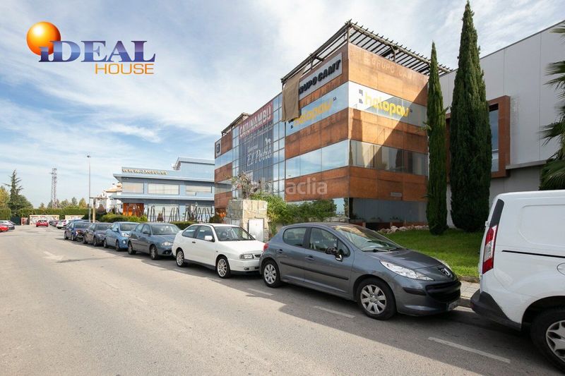 Foto b381f21e-3db0-4423-b9f6-7faeabe34c94. Edifici a Campus de la Salud Armilla