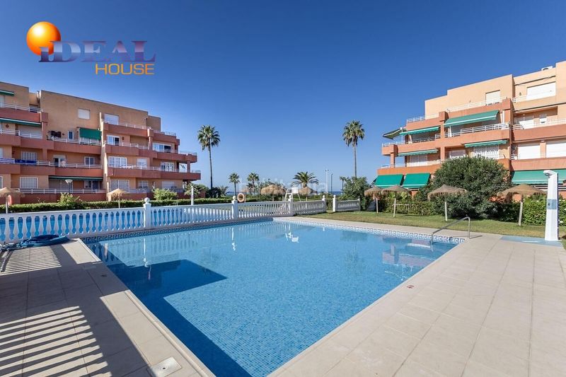 Foto 508c52b8-c742-415a-bd88-2c2396f3e9d2. Dúplex amb piscina a Salobreña costa Salobreña