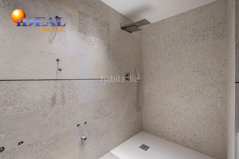 Foto b85db042-5116-4d52-b053-068b41f3d405. Casa amb calefacció aparcament piscina a Fígares Granada