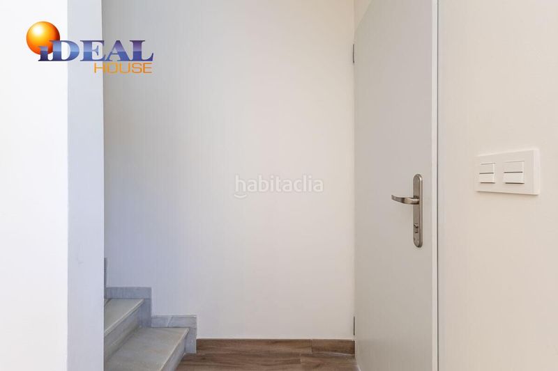 Foto b4906642-36cb-44ee-8652-10b77a7f0f93. Casa a Avda. De los Ogíjares Armilla