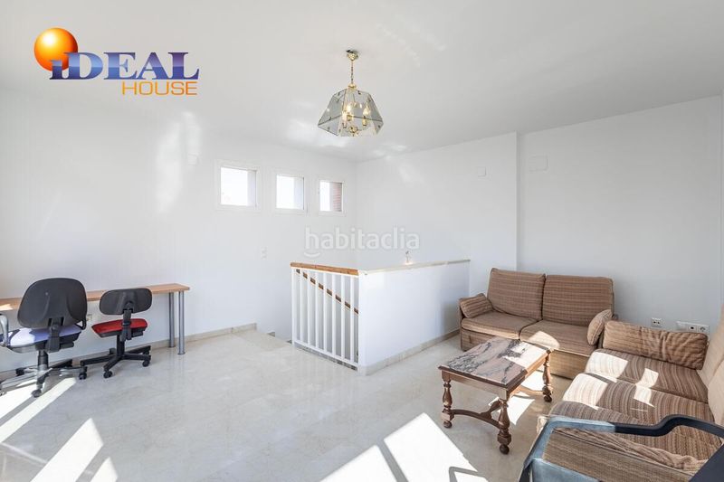 Foto 59f356a1-46e5-4693-a2a1-c2adc6376d3b. House with parking pool in Huétor Vega