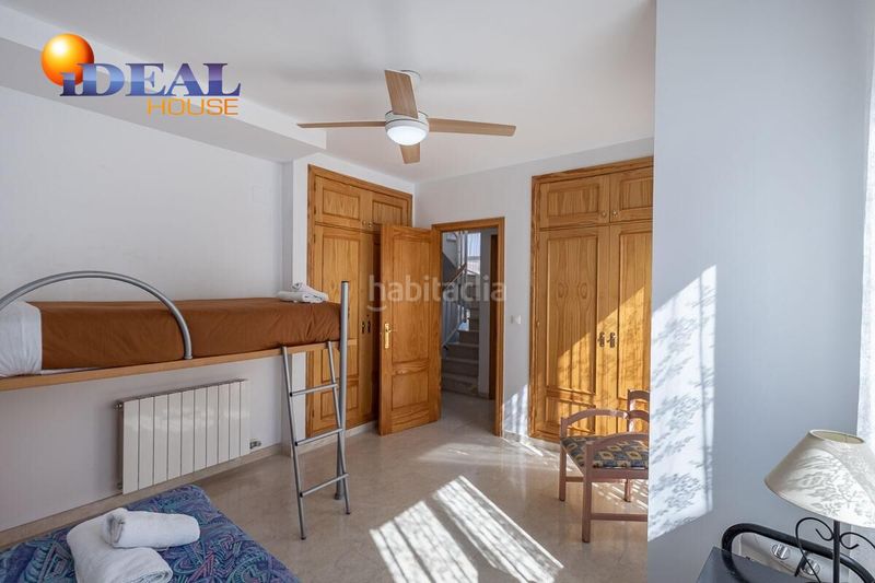 Foto ea06cde3-16e8-4ed7-9b6d-418dc9bbc3d7. House with parking pool in Huétor Vega
