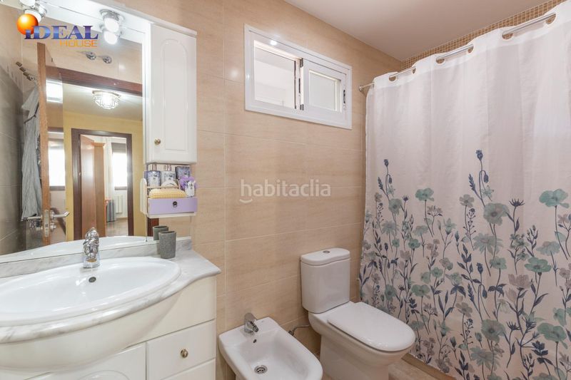 Foto e318a96f-0f3d-4585-bcc4-cc0dfd0f7a84. Casa adossada amb calefacció aparcament a Poniente Armilla