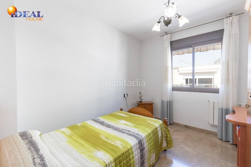 Foto eaf9c84b-baf8-4357-9334-784a586d798e. Casa adossada amb calefacció aparcament a Poniente Armilla