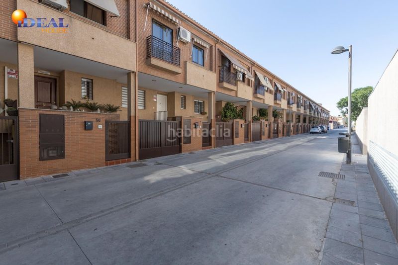 Foto f3139a41-0bcb-4fbe-a449-dfec7c597823. Casa adossada amb calefacció aparcament a Poniente Armilla