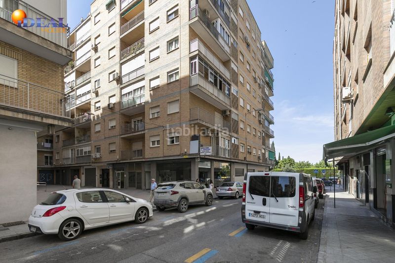 Foto a5366fa2-413b-4500-a514-cf2b837e4b02. Piso espectacular piso reformado con vistas despejadas al parque garcía lorca zona ronda arabial en Granada