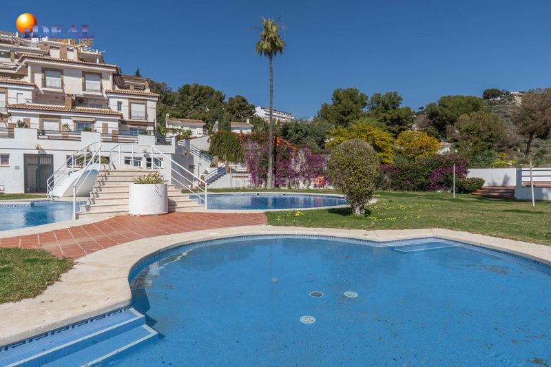 Foto 9ba0f4f5-2a38-450c-8159-7947c92661cf. Apartament amb piscina a Punta La Mona Almuñécar