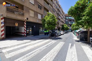 Aparcament cotxe  Calle de las casillas de prats 5. Magnífica cochera junto plaza de gracia.