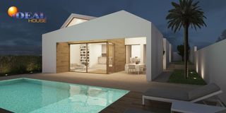 Residential Plot in Calle pinos puente 12. Oportunidad  crea una vivienda única