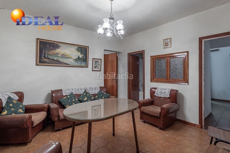 Foto 95236fc9-e909-4b2c-b302-ceb0bad6cc56. Casa en calle lopez de los rios 2 edificio con vivienda y bar restaurante . en Cijuela