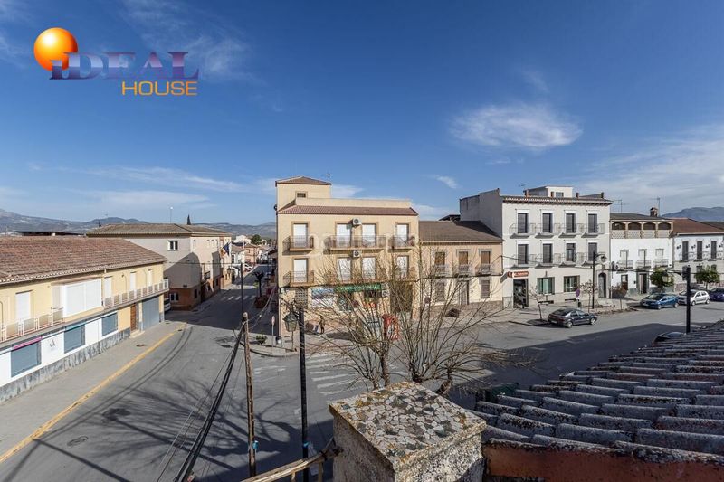 Foto cfaeddcf-440f-42c4-8456-73820485b65d. Casa en calle lopez de los rios 2 edificio con vivienda y bar restaurante . en Cijuela