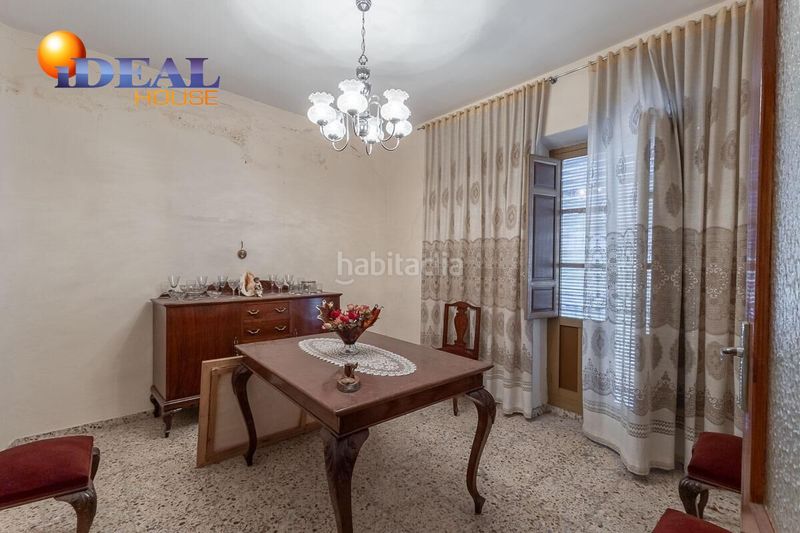 Foto f106974c-d76e-49e1-80d7-693ee9b6d903. Casa en calle lopez de los rios 2 edificio con vivienda y bar restaurante . en Cijuela