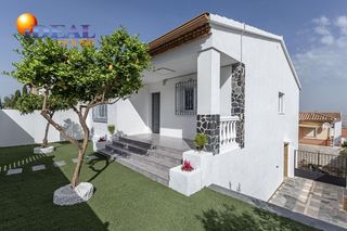 Maison  Calle harales. Casa en venta en monachil granada  amplia, luminosa y con gran p