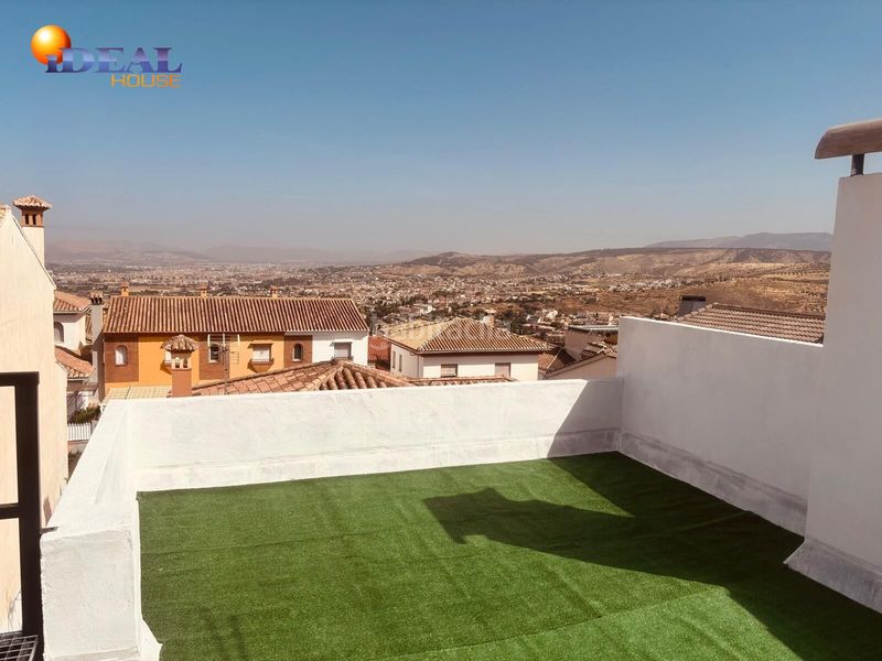 Foto fb8f83ca-c2d4-4672-a542-7a02c300b660. Casa amb aparcament a Barrio de la Vega Monachil