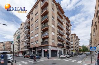 Pis  Calle marques de mondejar. Última planta en el corazón de granada