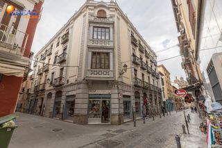 Penthouse  Calle horno marina. Oportunidad única en pleno corazón de granada luminosidad, ubica