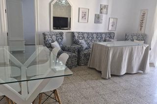 Rent Flat in Calle calle virgen de la consolación 4. En alquiler piso de 3 habitaciones para estudiantes