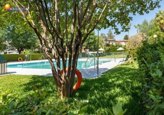 Xalet a Albolote. Casa independiente en urbanizacion parque del cubillas